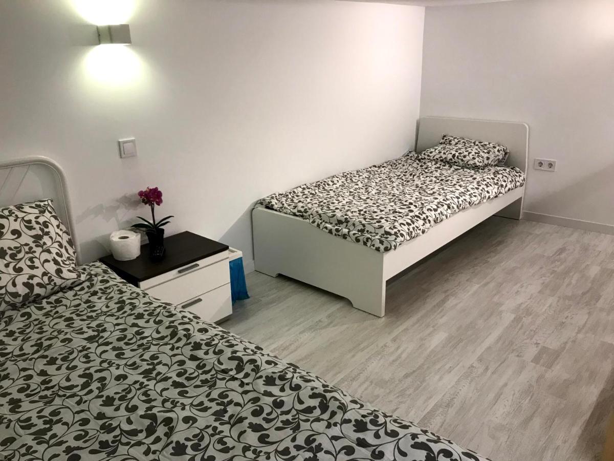 Cozy Apartment Malasaña FREE Parking Madrid Exterior foto