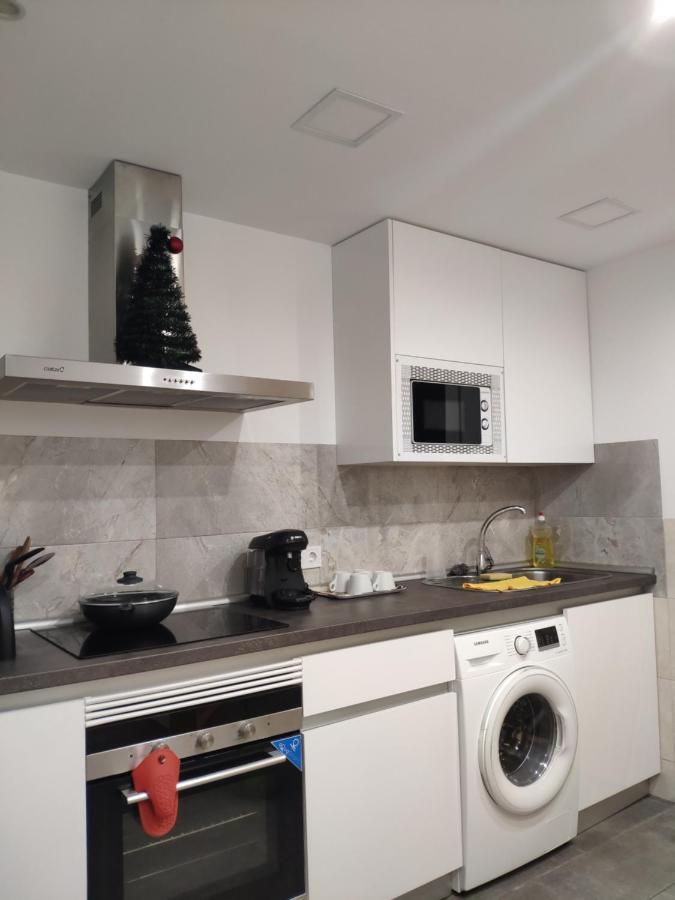 Cozy Apartment Malasaña FREE Parking Madrid Exterior foto
